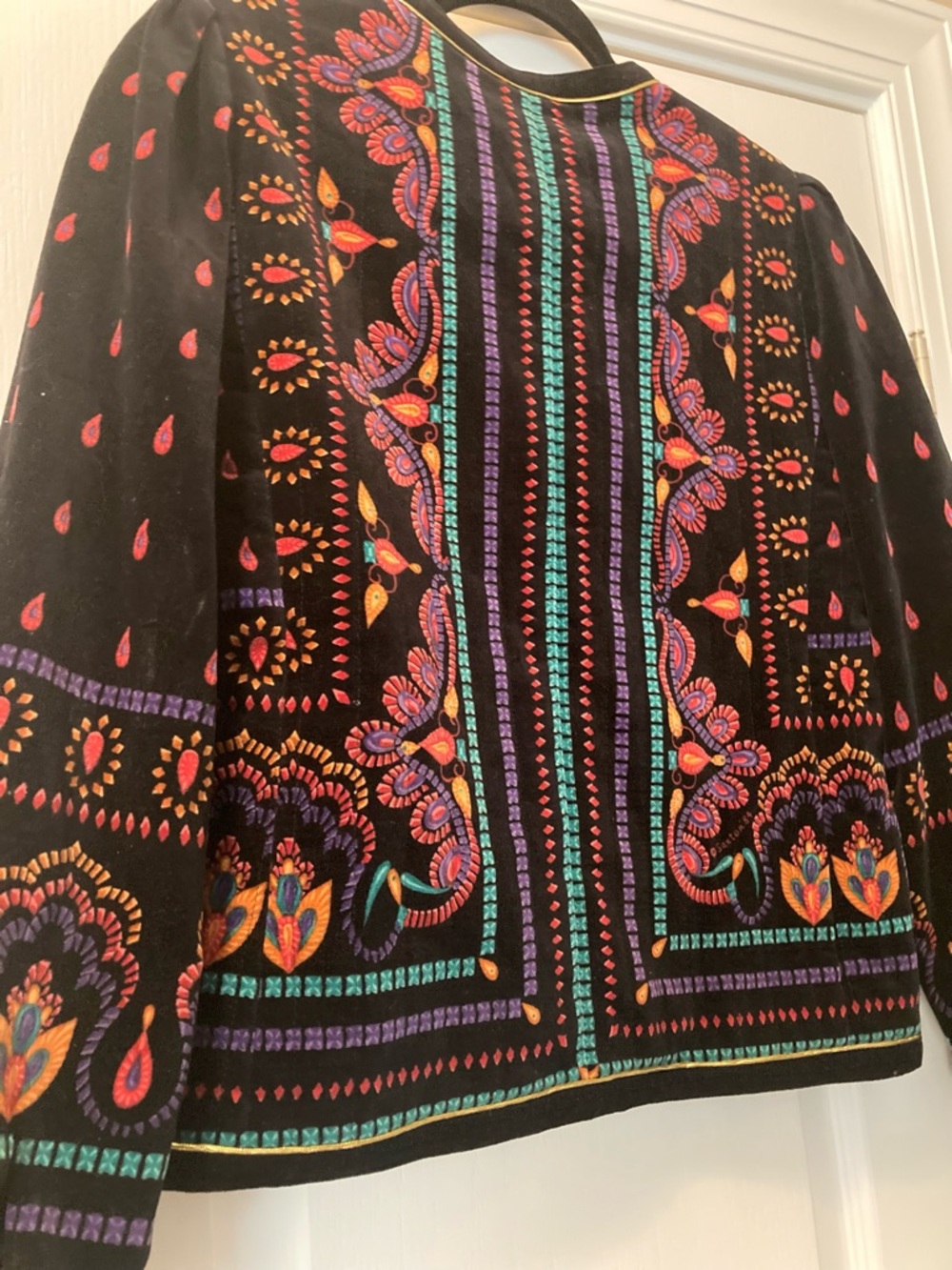 Vintage 1980’s Saxton Hall Embroidered Velvet Jacket with Multicolor Accents - Picture 9 of 16
